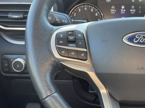 Used 2022 Ford Explorer XLT w/ Equipment Group 202A image 19