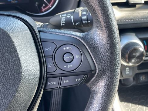 Used 2024 Toyota RAV4 XLE image 28