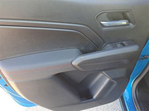 Used 2024 Chevrolet Colorado Z71 w/ Z71 Convenience Package 2 image 16