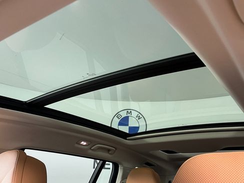 Certified 2024 BMW X7 xDrive40i w/ Premium Package image 33