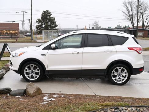 Used 2016 Ford Escape Titanium image 8