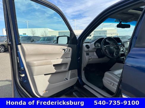Used 2014 Honda Pilot Touring image 29