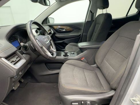 Used 2020 GMC Terrain SLE w/ Driver Convenience Package image 5