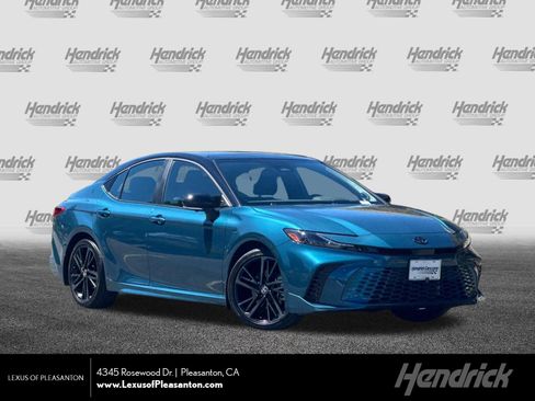 Used 2025 Toyota Camry XSE w/ Premium Plus Package FWD image 1