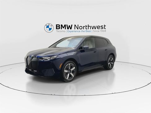 New 2026 BMW iX xDrive45 image 9
