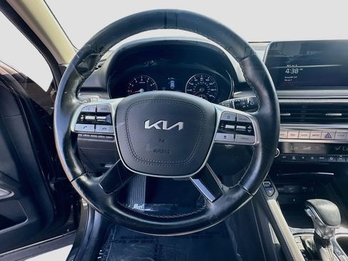 Certified 2022 Kia Telluride EX w/ EX Premium Package AWD/4WD image 11