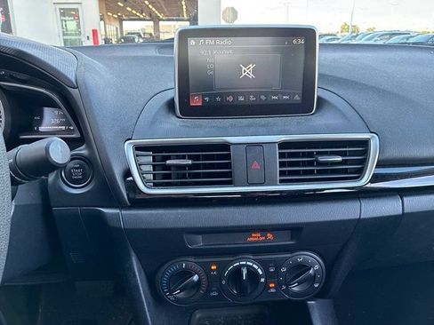 Used 2016 MAZDA MAZDA3 i Sport FWD image 26