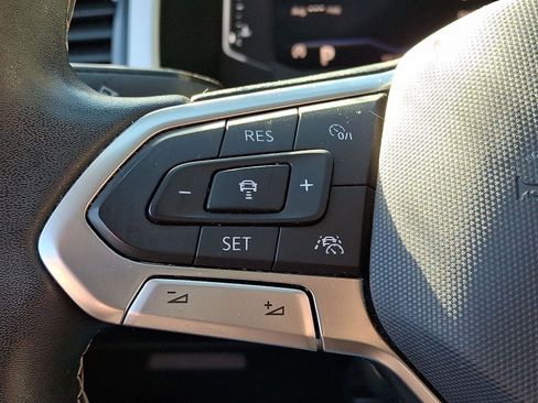 Used 2022 Volkswagen Atlas SEL image 23