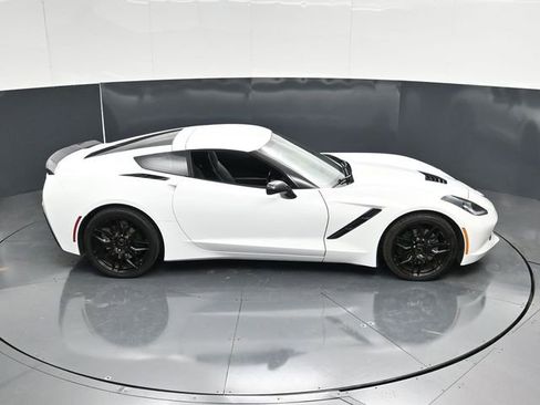 Used 2016 Chevrolet Corvette Stingray Coupe RWD image 48