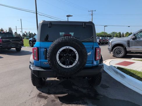 Certified 2023 Ford Bronco Badlands w/ Sasquatch Package AWD/4WD image 4