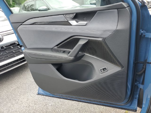 New 2026 Volkswagen Tiguan SE R-Line FWD image 29
