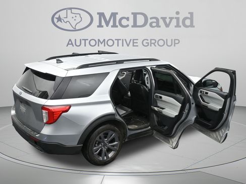 Used 2022 Ford Explorer XLT w/ Equipment Group 202A RWD image 45