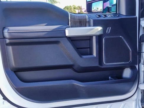 Used 2020 Ford F250 Lariat w/ FX4 Off-Road Package image 20