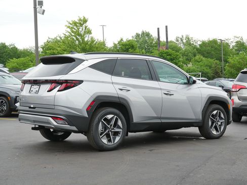 Certified 2026 Hyundai Tucson SEL w/ Tow & Go Package AWD/4WD image 6