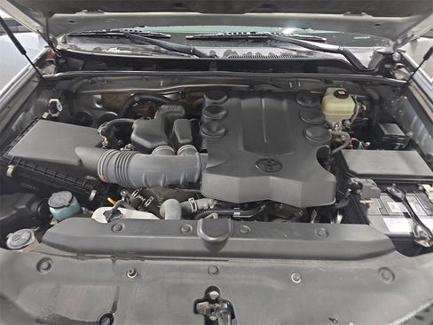 Used 2022 Toyota 4Runner TRD Off-Road Premium image 30