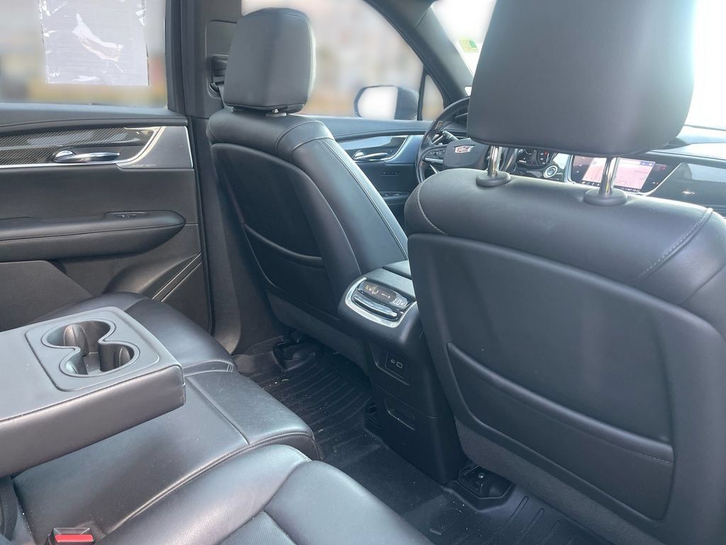 Used 2020 Cadillac XT6 Sport AWD/4WD image 35
