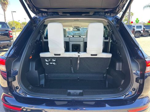 Used 2023 Mitsubishi Outlander SEL image 37