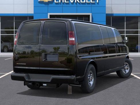 New 2025 Chevrolet Express 3500 LS image 4