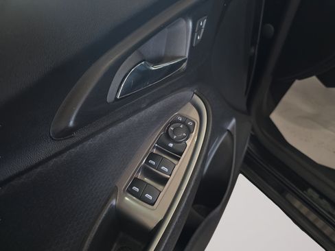 Used 2024 Chevrolet Malibu LT FWD image 11