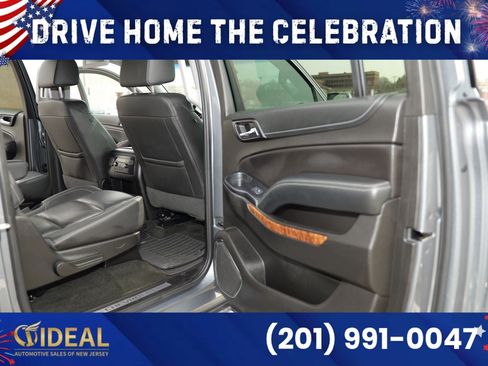 Used 2018 Chevrolet Suburban Premier AWD/4WD image 28
