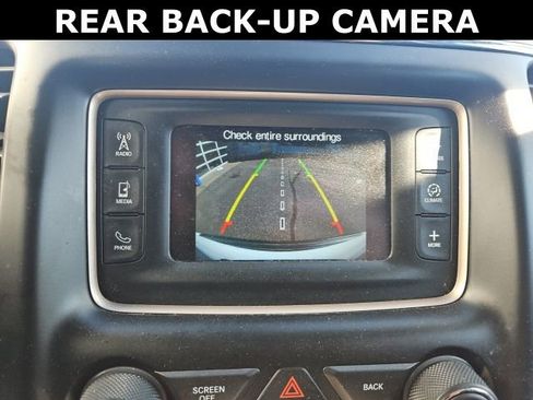 Used 2017 Jeep Grand Cherokee Laredo image 21