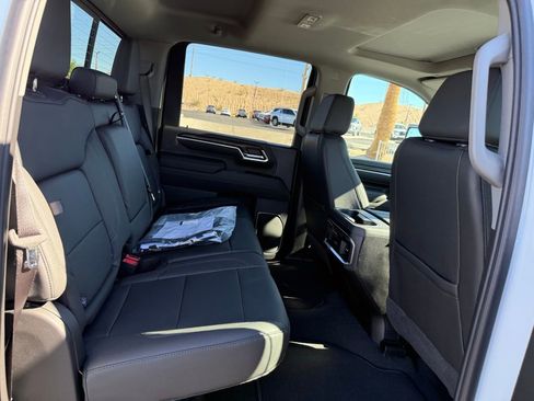 New 2026 GMC Sierra 2500 SLT w/ Max Trailering Package image 16