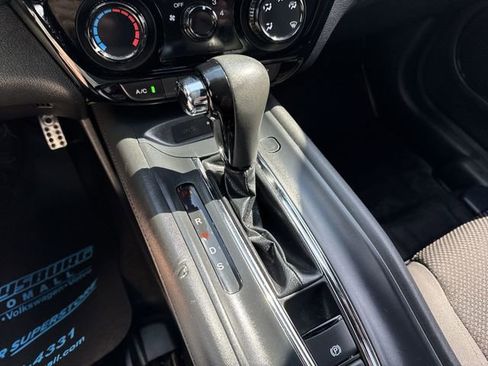 Used 2022 Honda HR-V Sport image 15