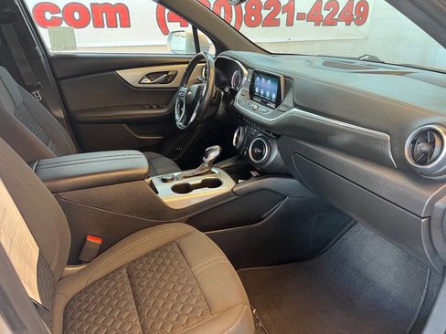 Used 2019 Chevrolet Blazer LT image 6