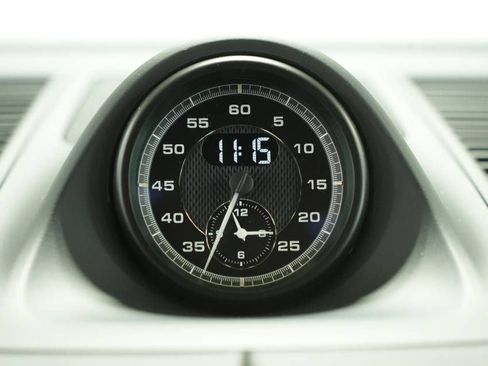 New 2026 Porsche Macan S image 36