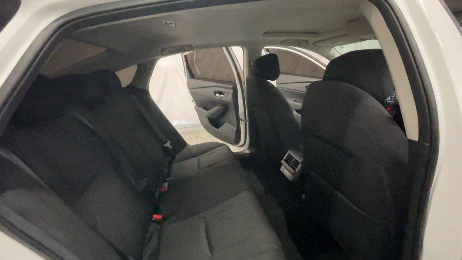 Certified 2025 Honda Accord SE image 25