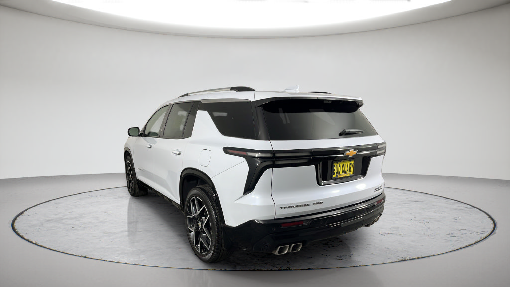 Used 2026 Chevrolet Traverse High Country w/ LPO, Floor Liner Package AWD/4WD image 10