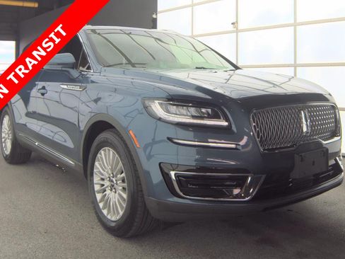 Used 2019 Lincoln Nautilus FWD image 3