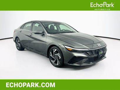 Used 2025 Hyundai Elantra Limited