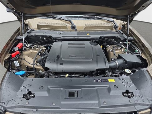 New 2026 Land Rover Defender 110 S image 33