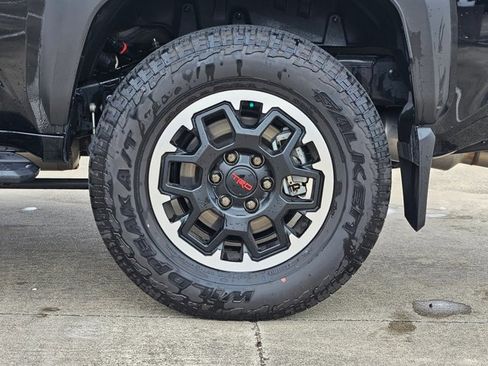 Used 2025 Toyota 4Runner TRD Off-Road Premium image 19