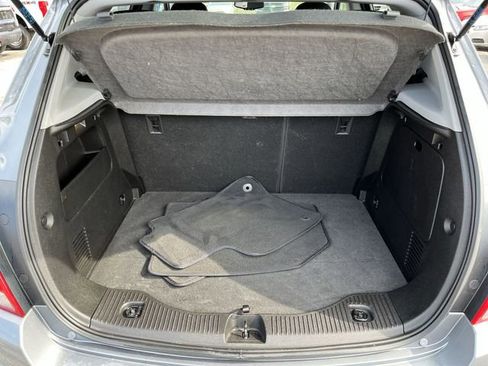 Used 2020 Chevrolet Trax LT image 22