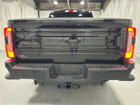 Used 2026 Ford F250 Platinum AWD/4WD image 6