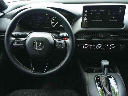 Used 2026 Honda HR-V Sport image 19