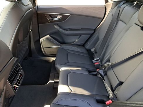 New 2026 Audi Q8 Premium Plus image 27