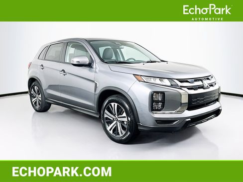 Used 2025 Mitsubishi Outlander Sport SE image 1