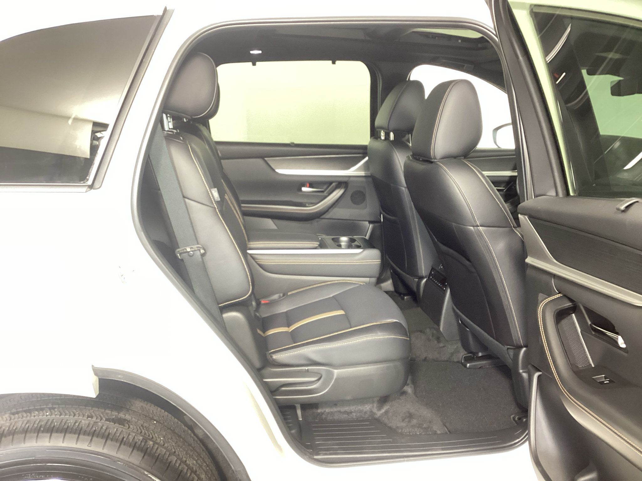 Used 2026 MAZDA CX-90 3.3 Turbo S w/ Premium Plus AWD/4WD image 11