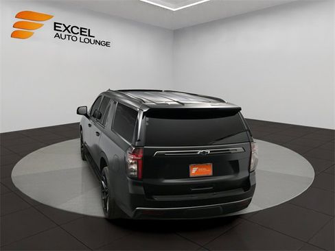 Used 2022 Chevrolet Suburban RST w/ Luxury Package image 59