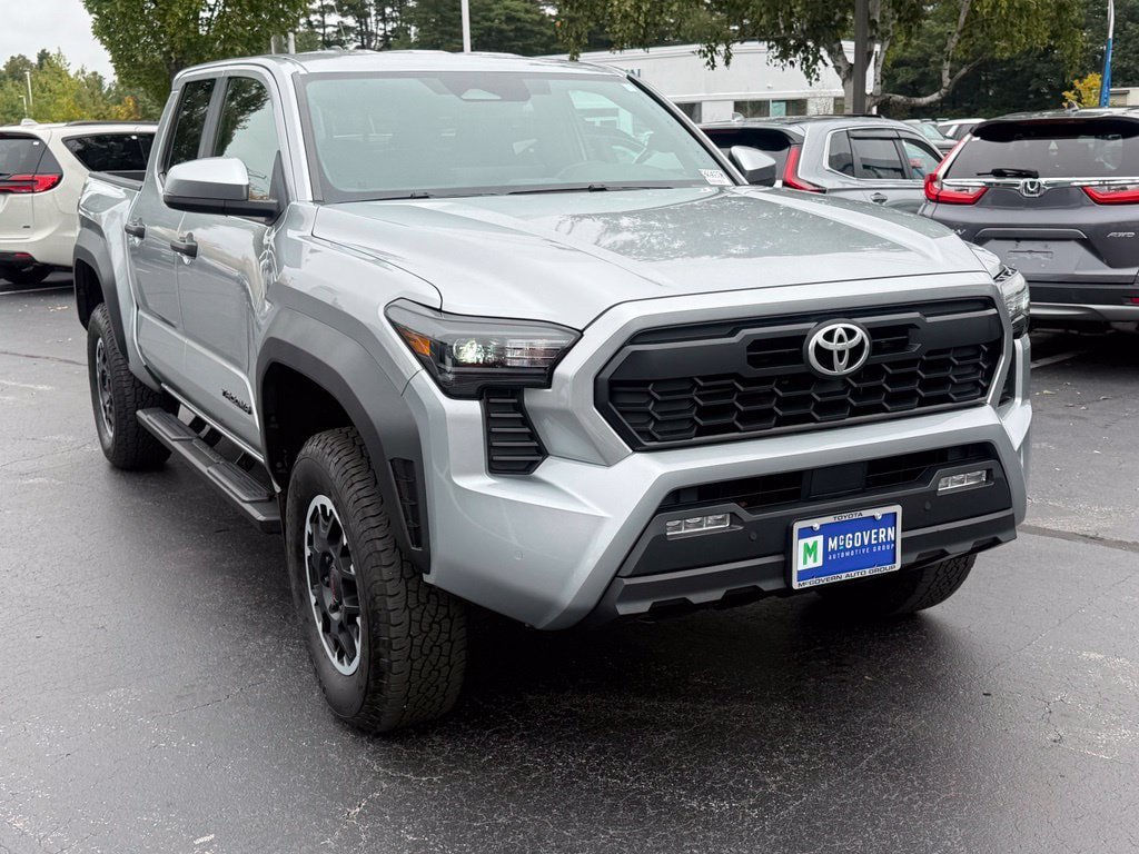 Used 2024 Toyota Tacoma TRD Off-Road w/ TRD Off Road Upgrade Package AWD/4WD image 12