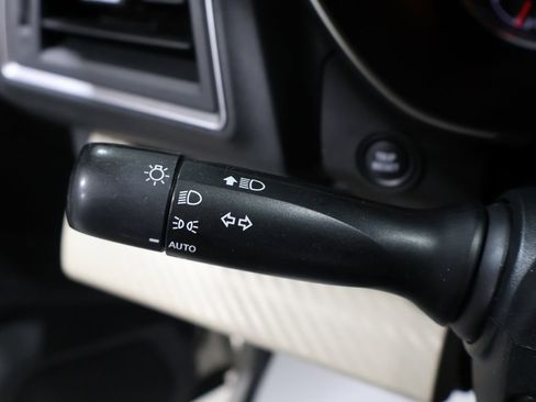 Used 2019 Subaru Ascent Premium image 38