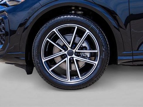 New 2026 Audi Q5 Prestige AWD/4WD image 9