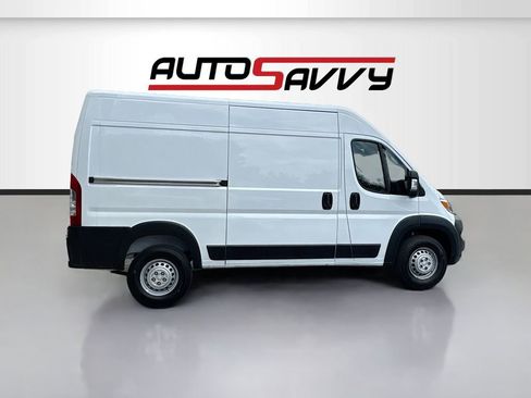 Used 2025 RAM ProMaster 1500 w/ Safety Group FWD image 8