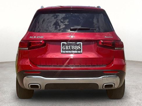 Used 2021 Mercedes-Benz GLB 250 4MATIC image 5