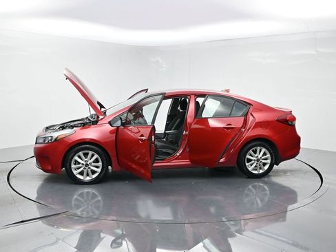 Used 2017 Kia Forte S FWD image 26
