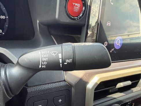 Used 2025 Toyota Tacoma TRD Off-Road w/ TRD Off Road Premium Package AWD/4WD image 23