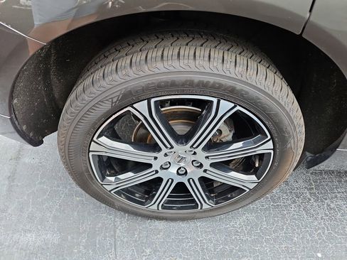 Used 2021 Volvo XC60 T5 Inscription w/ Advanced Package AWD/4WD image 7